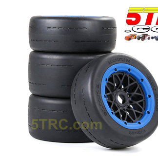 Rovan Slicks set of 4 on black wheels with blue bead rings delivers smooth blacktop grip, stable high-speed control, and 24mm hex fitment for 1/5 scale platforms.