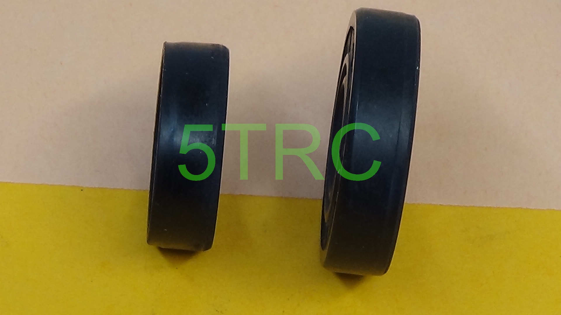 670141 Rofun 5B Engine Oil Seal 26cc 27.5cc 29cc 30.5cc (10)